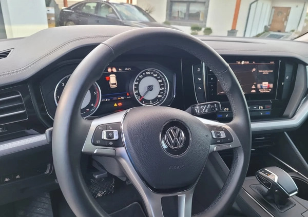 Volkswagen Touareg cena 169986 przebieg: 129900, rok produkcji 2019 z Warszawa małe 436